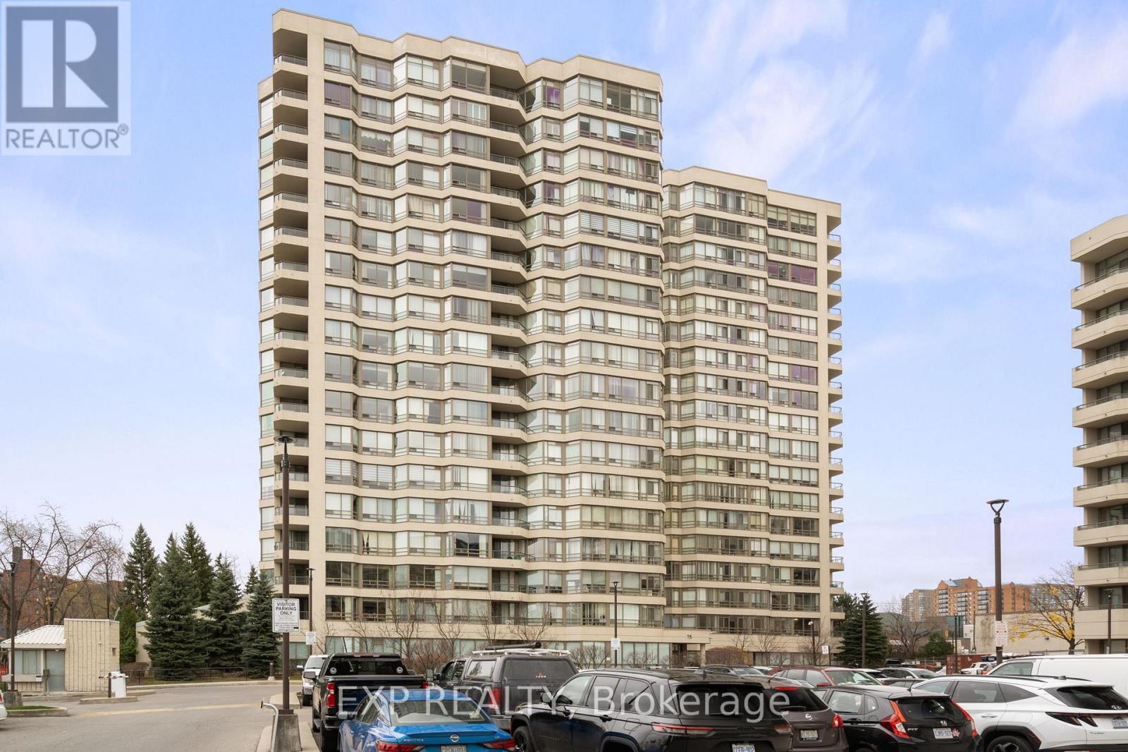 706 - 75 King Street E, Mississauga (Cooksville), Ontario  L5A 4G5 - Photo 2 - W12209892