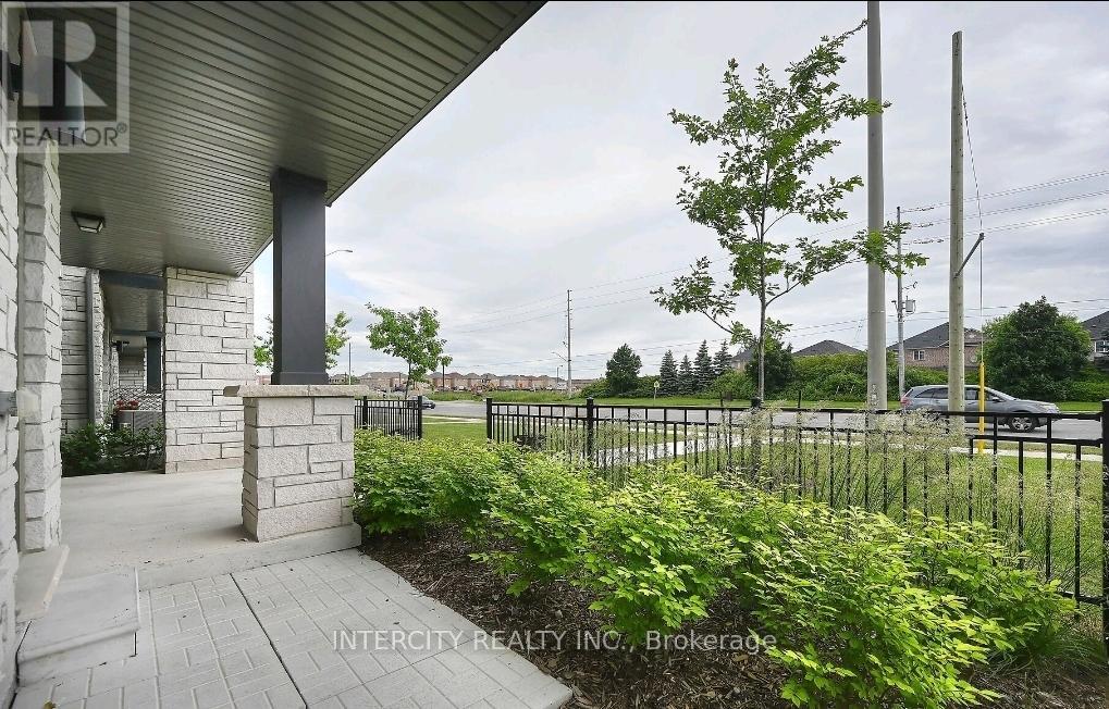 19 - 9430 The Gore Road, Brampton, Ontario  L6P 4P9 - Photo 1 - W12209893