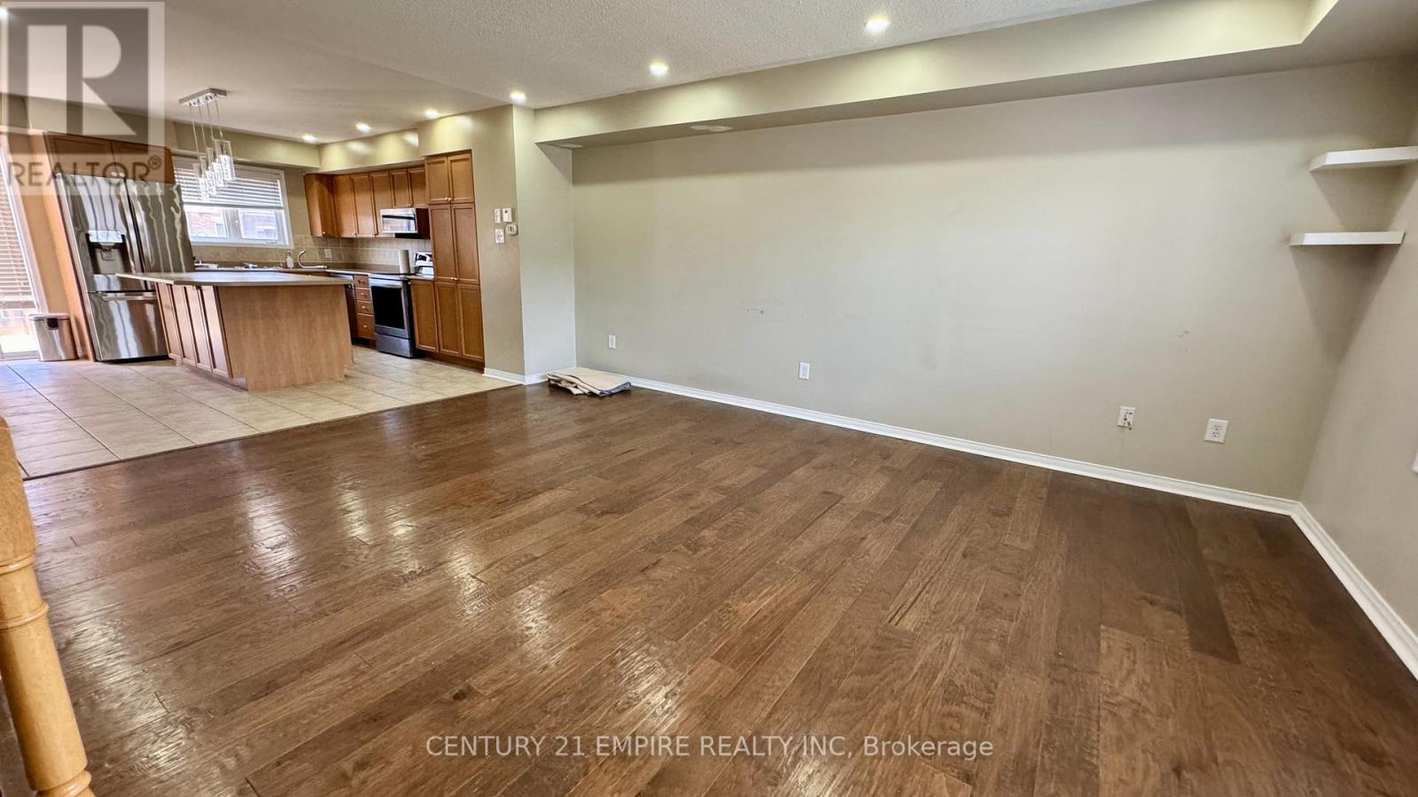 61 - 3056 Eglinton Avenue W, Mississauga, Ontario  L5M 8E4 - Photo 1 - W12209921