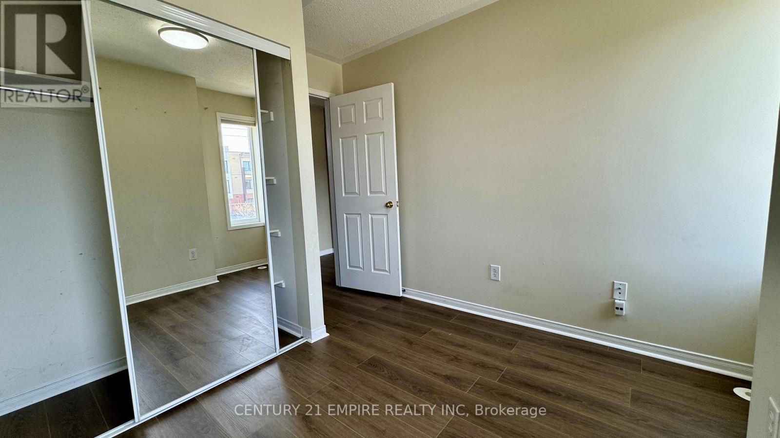 61 - 3056 Eglinton Avenue W, Mississauga, Ontario  L5M 8E4 - Photo 21 - W12209921