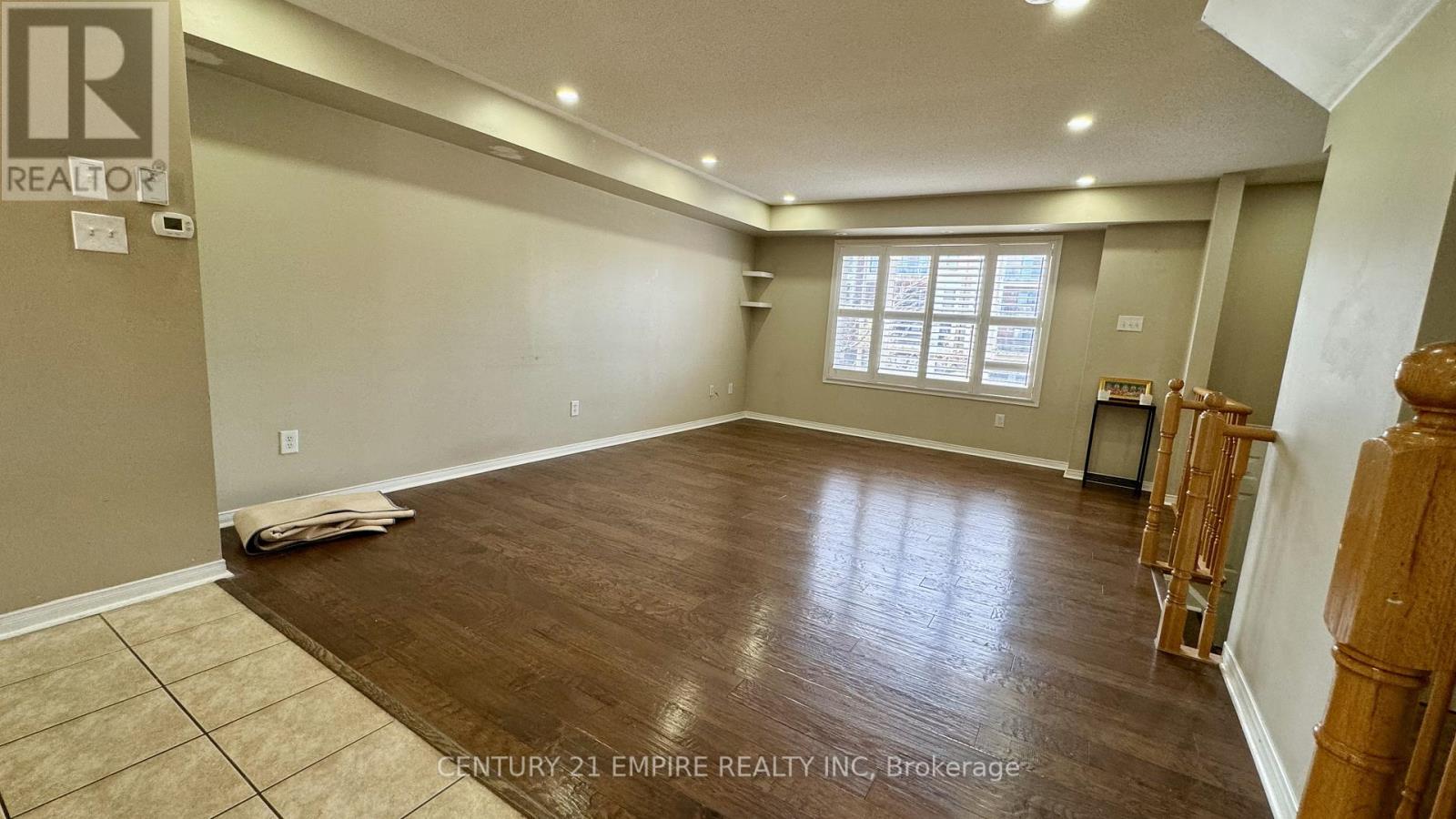 61 - 3056 Eglinton Avenue W, Mississauga, Ontario  L5M 8E4 - Photo 3 - W12209921