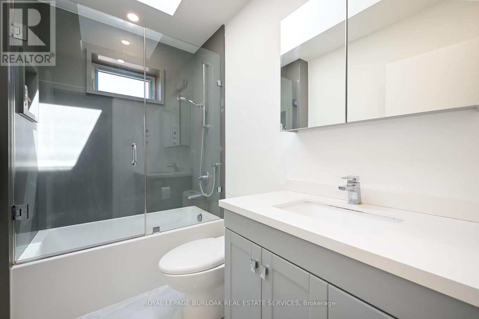 419 Hampton Heath Road, Burlington (Appleby), Ontario  L7L 4R3 - Photo 19 - W12209924