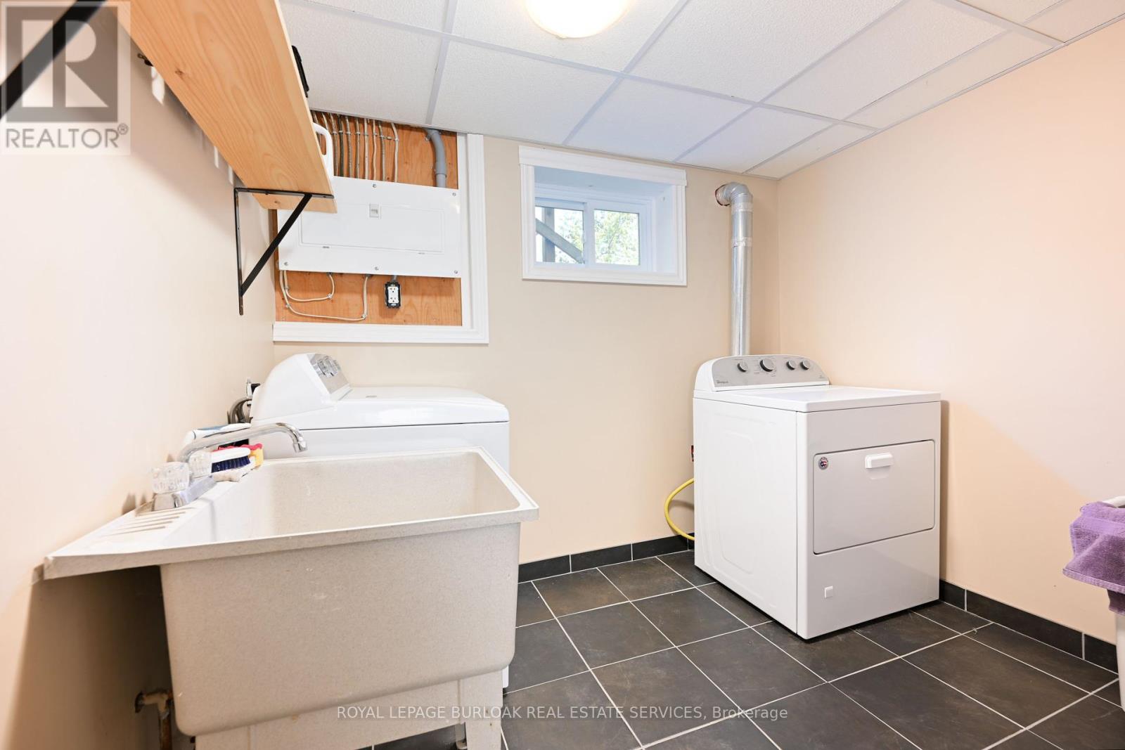 419 Hampton Heath Road, Burlington (Appleby), Ontario  L7L 4R3 - Photo 27 - W12209924
