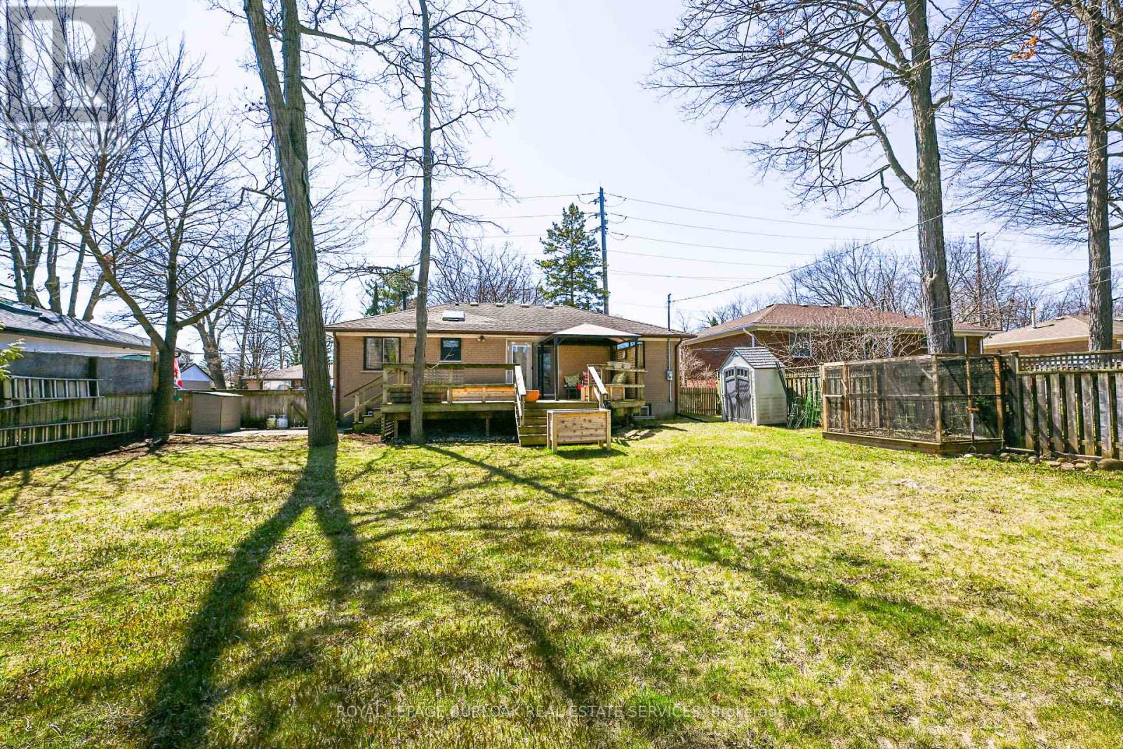 419 Hampton Heath Road, Burlington (Appleby), Ontario  L7L 4R3 - Photo 36 - W12209924