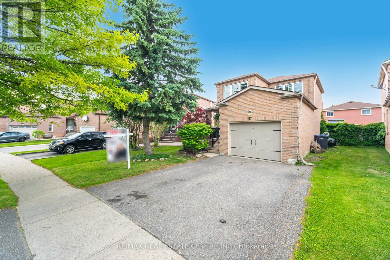 57 Faywood Drive, Brampton (Fletcher's West), Ontario  L6Y 4M1 - Photo 2 - W12209929