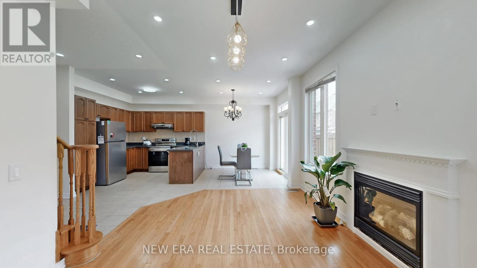 26 Openbay Gardens, Brampton (Sandringham-Wellington), Ontario  L6R 0V4 - Photo 10 - W12209932