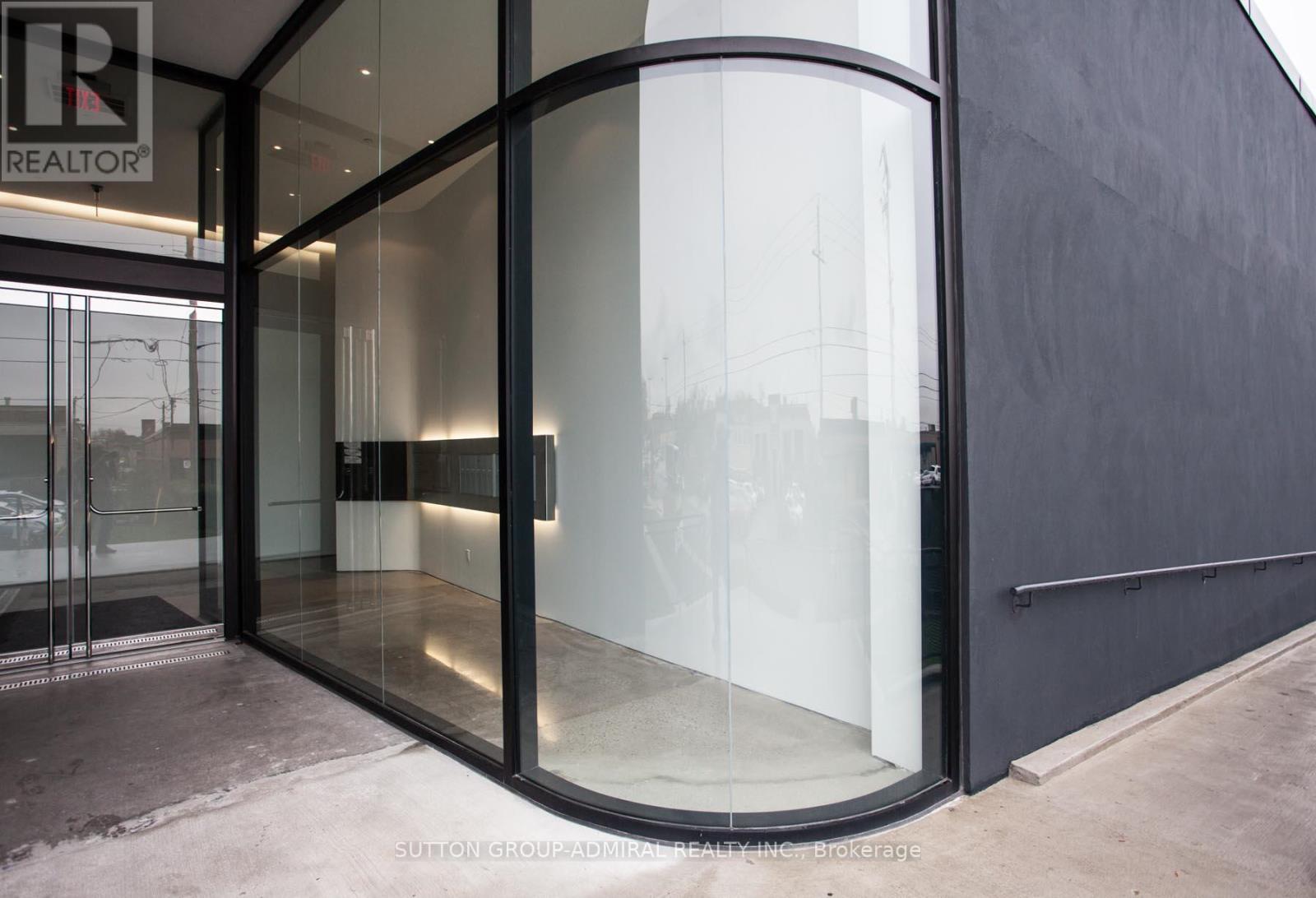 2 - 79 Wingold Avenue, Toronto, Ontario  M6B 1P8 - Photo 2 - W12209942