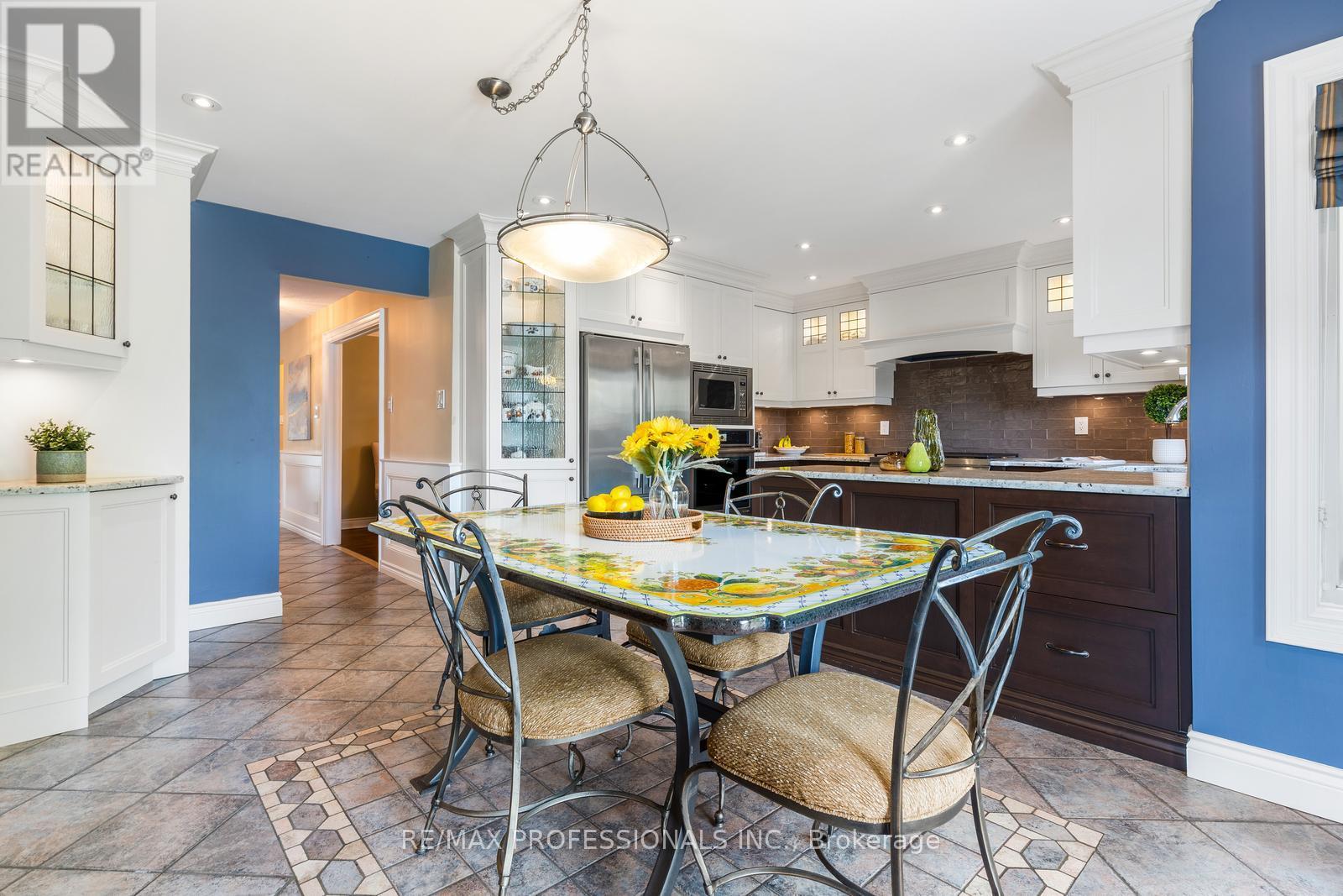 17 Embers Drive, Toronto, Ontario  M9C 3E6 - Photo 8 - W12209966