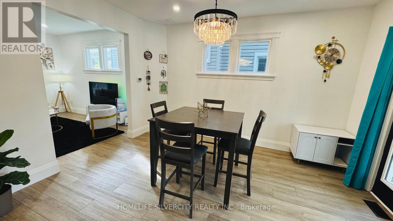 388 Gladstone Avenue, Windsor, Ontario  N9A 2P7 - Photo 13 - X12209854