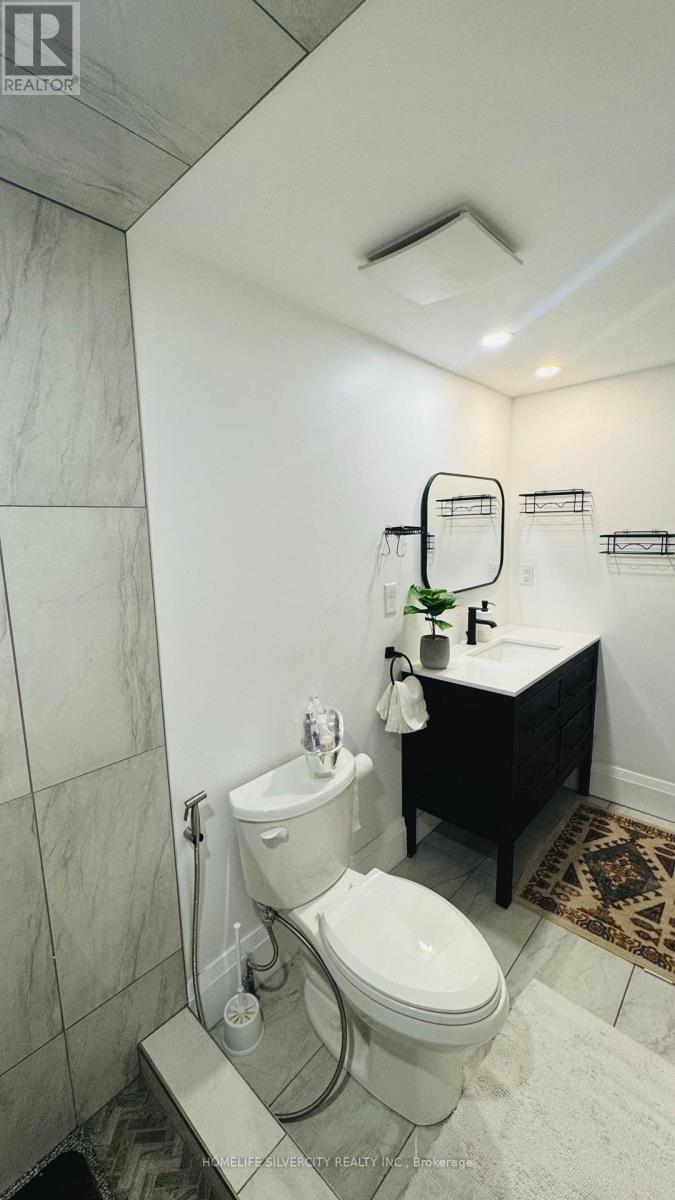 388 Gladstone Avenue, Windsor, Ontario  N9A 2P7 - Photo 21 - X12209854
