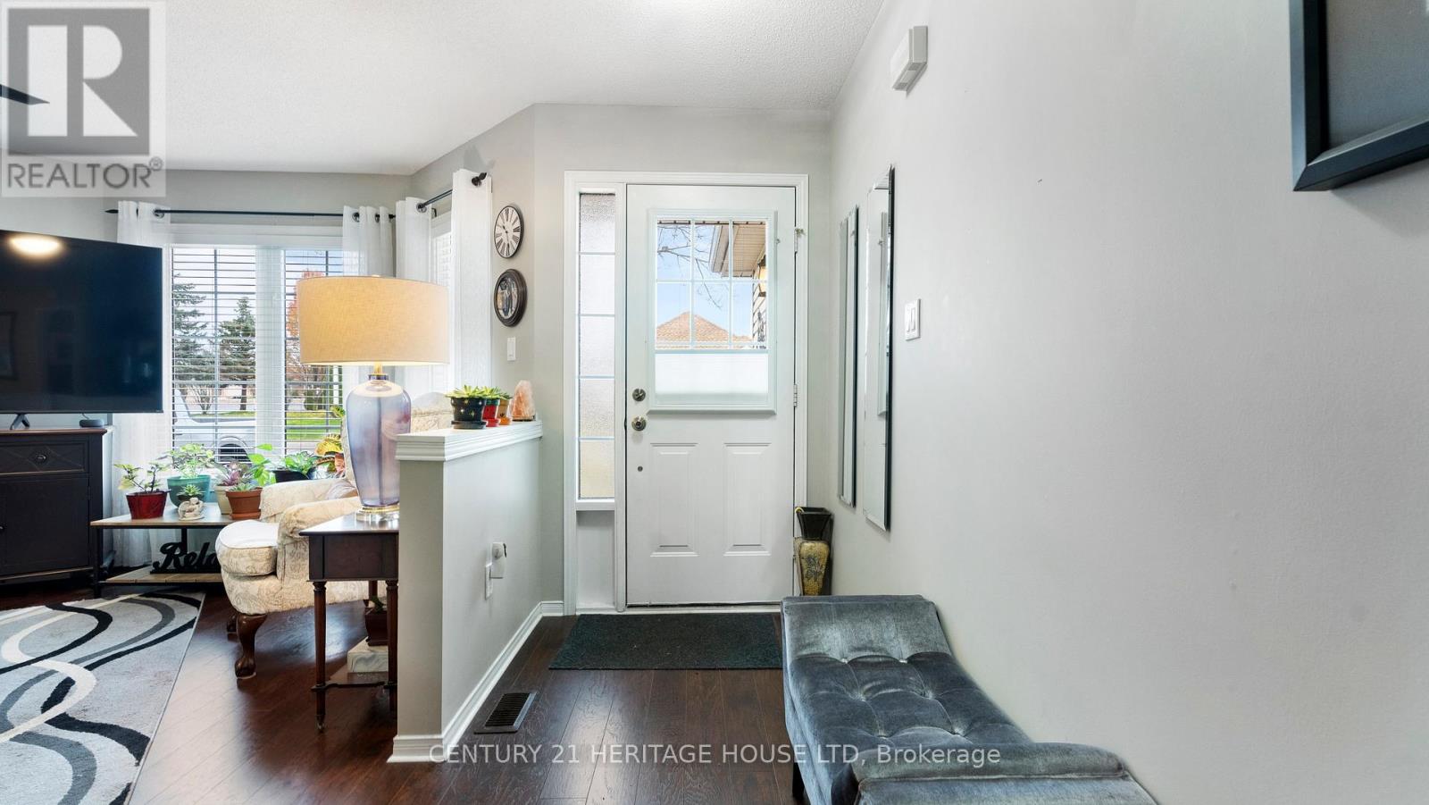 21 Long Point Boulevard, Haldimand, Ontario  N0E 1M0 - Photo 7 - X12209900