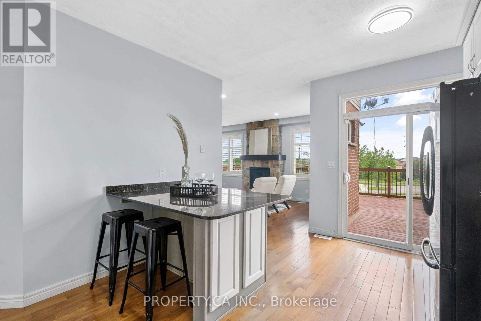 753 Klosters Drive, Waterloo, Ontario  N2V 2V5 - Photo 15 - X12209933