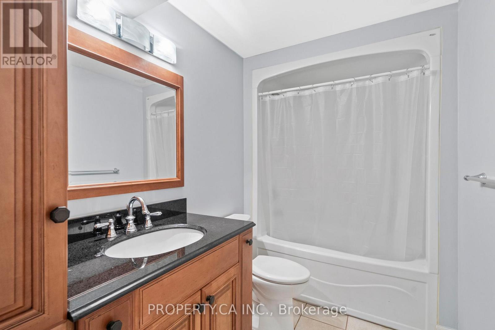753 Klosters Drive, Waterloo, Ontario  N2V 2V5 - Photo 34 - X12209933