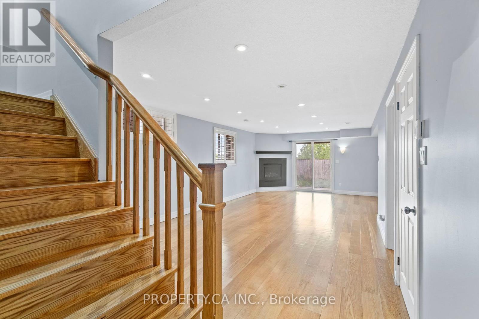 753 Klosters Drive, Waterloo, Ontario  N2V 2V5 - Photo 36 - X12209933