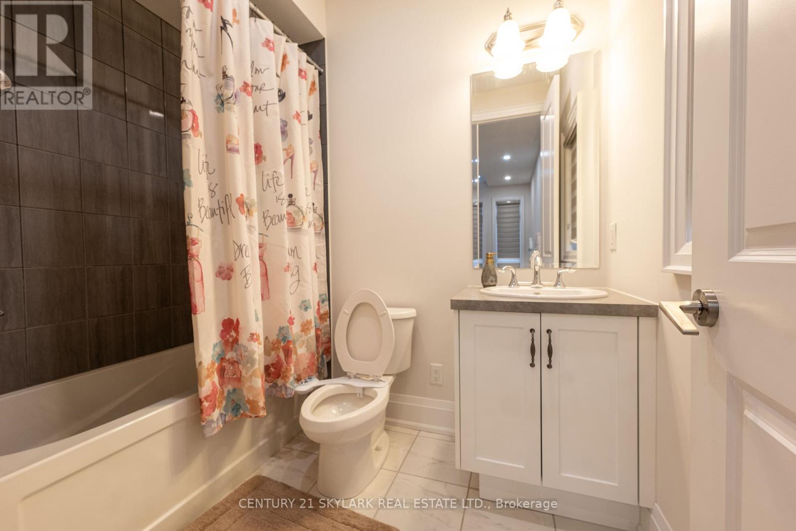 8 Natural Terrace, Brampton (Credit Valley), Ontario  L6Y 6A5 - Photo 34 - W12209755