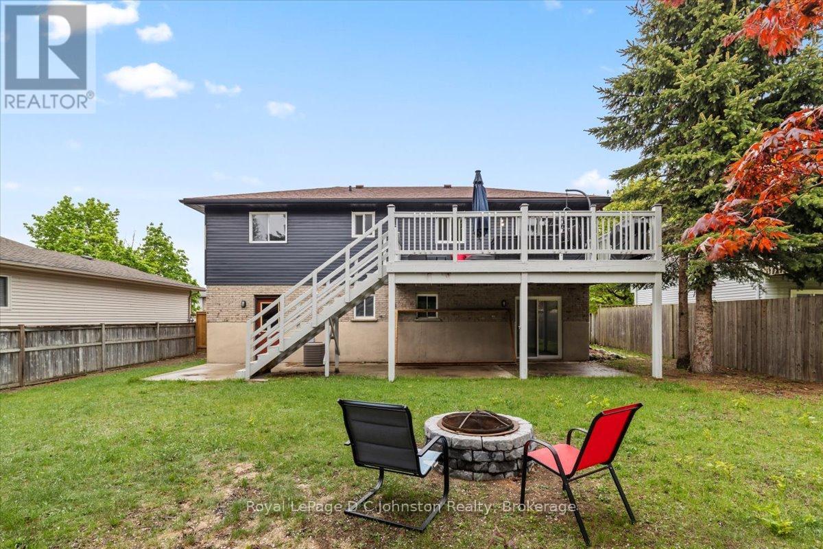 812 Bradford Street, Saugeen Shores, Ontario  N0H 2C4 - Photo 6 - X12158789