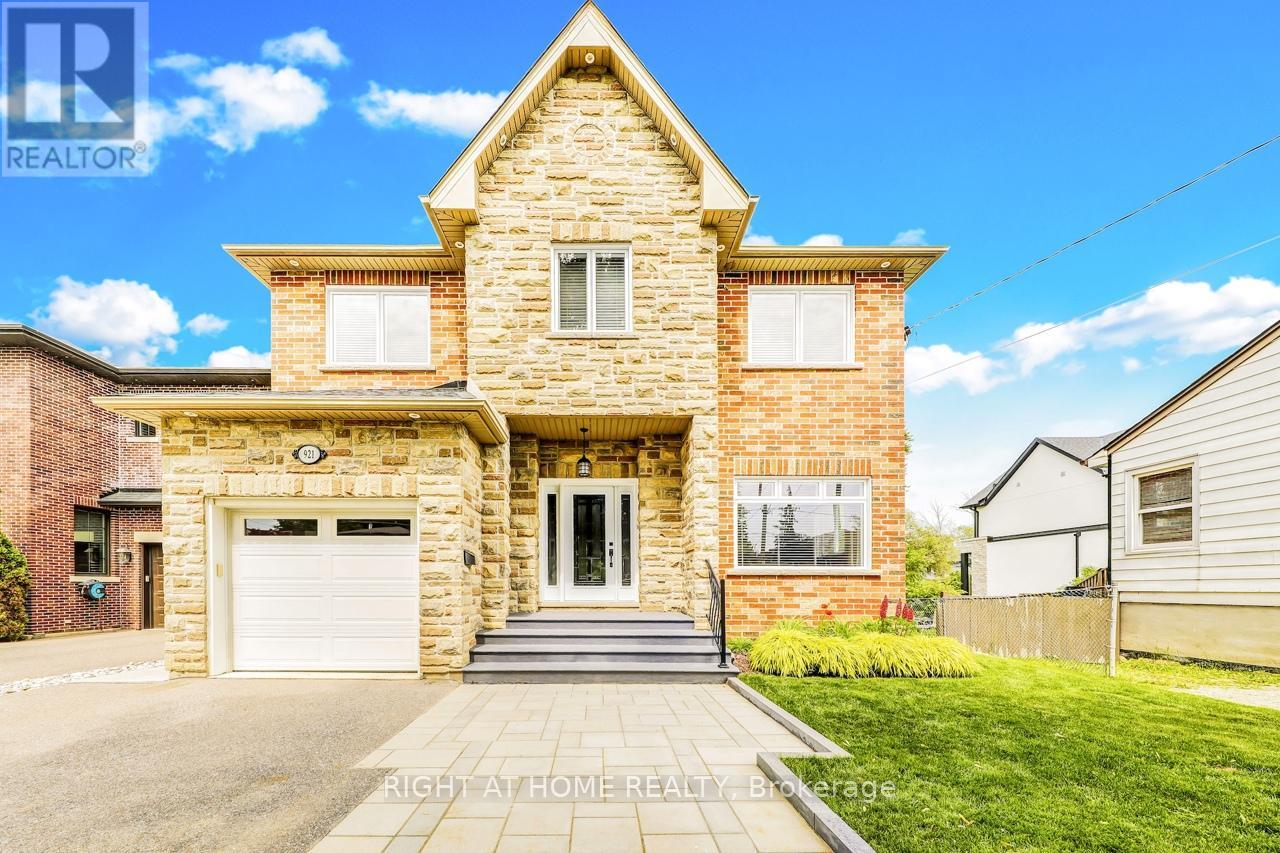 921 AVIATION ROAD, mississauga (lakeview), Ontario