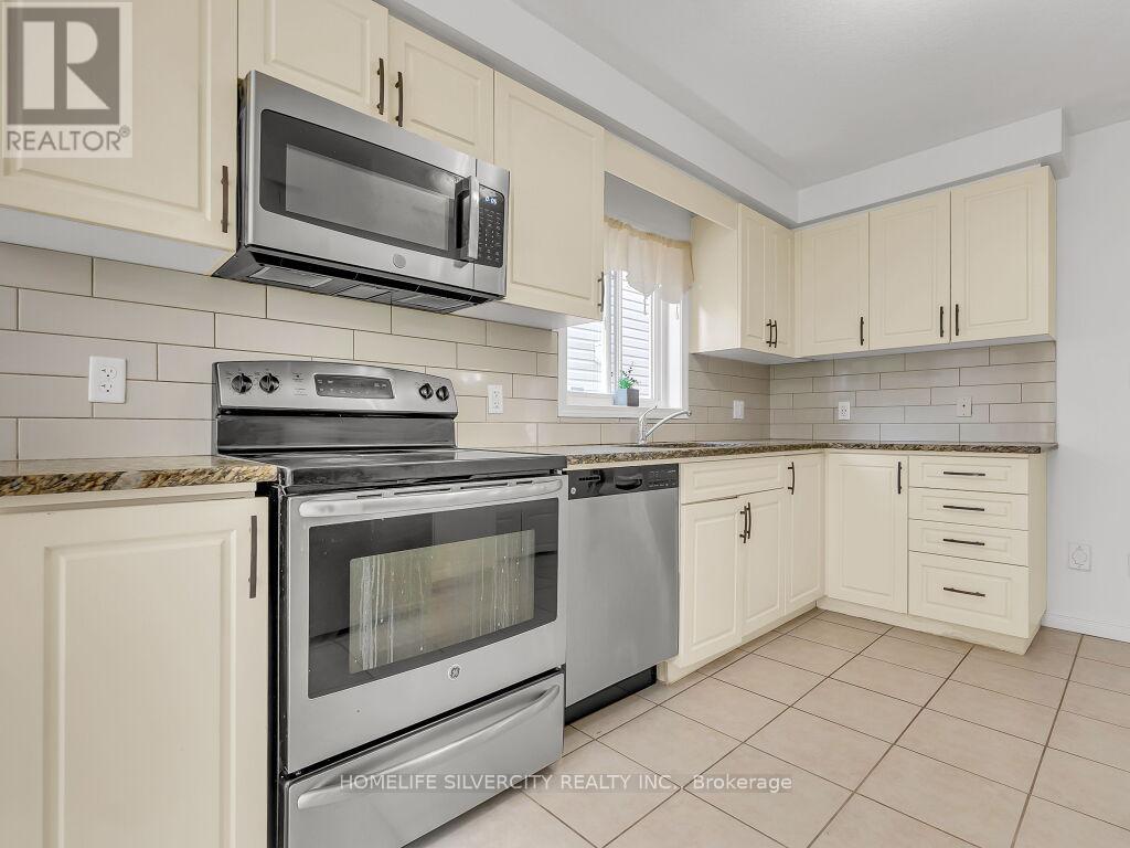434 Woodbine Avenue, Kitchener, Ontario  N2R 0A6 - Photo 12 - X12208864