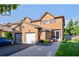 11 DAVIES CRESCENT, Whitby, Ontario