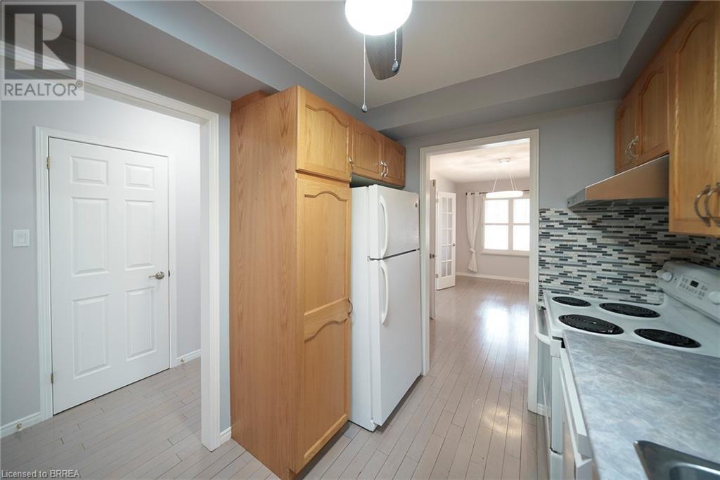 144 Wood Street Unit# 11, Brantford, Ontario  N3R 2L5 - Photo 8 - 40716186