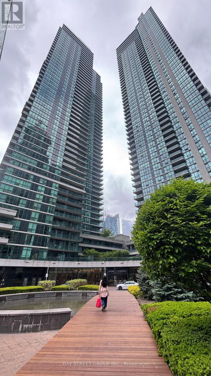 1002 - 33 BAY STREET, Toronto, Ontario