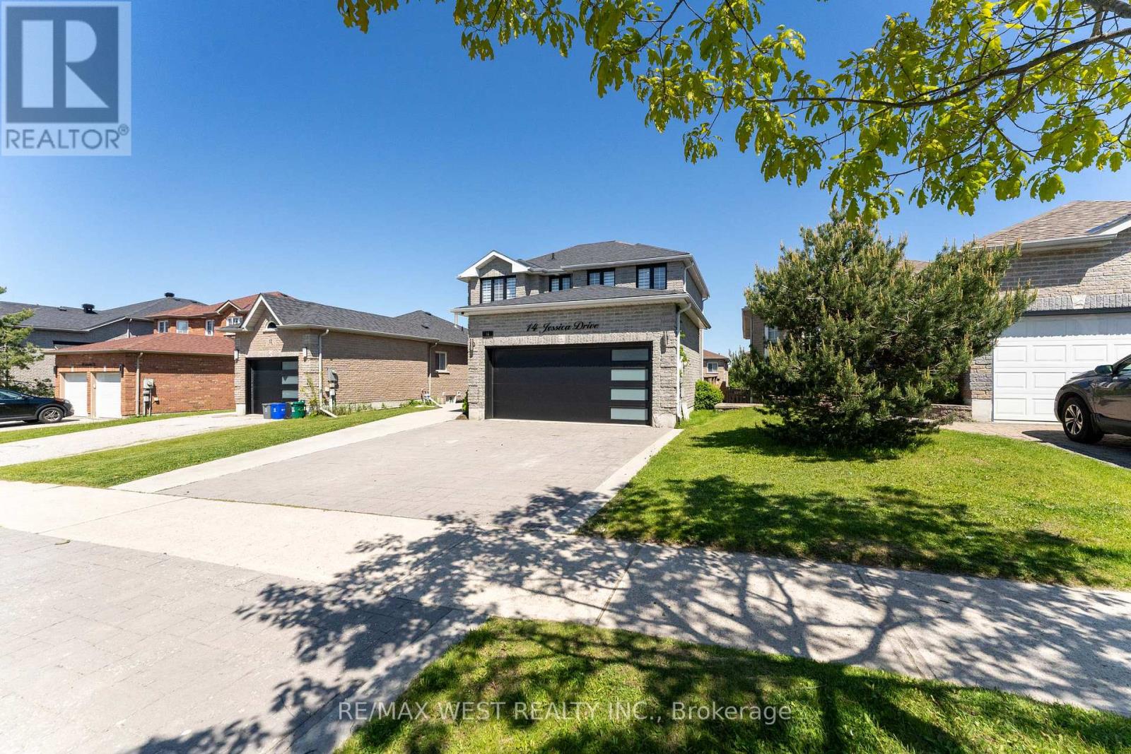 14 Jessica Drive, Barrie, Ontario  L4N 5S5 - Photo 3 - S12179118