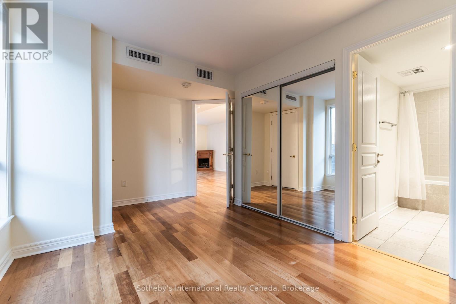 901 - 100 Hayden Street, Toronto, Ontario  M4Y 3C7 - Photo 23 - C12147816