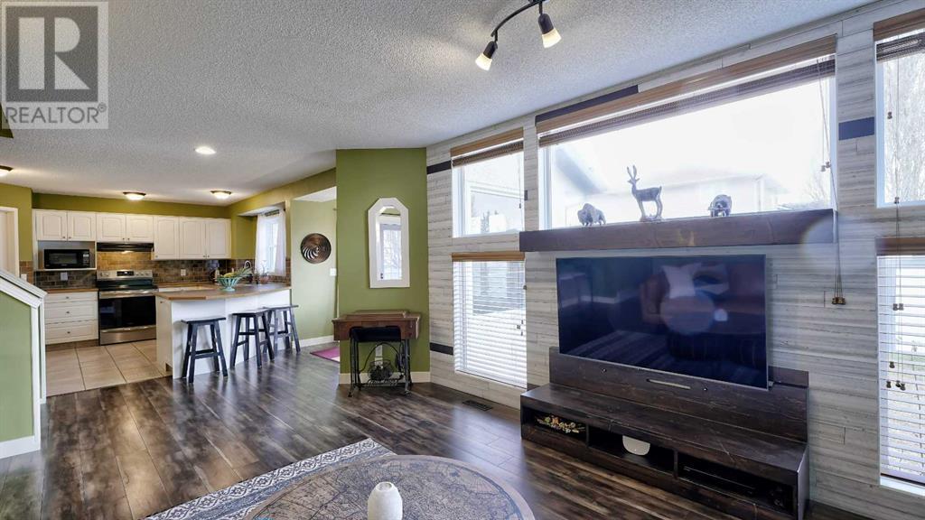 Property at 68 Cimarron Drive image 5