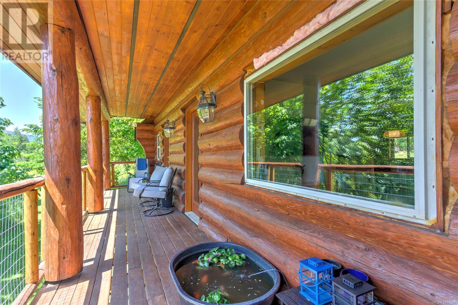 Property at 7337 Alberta Pl image 5