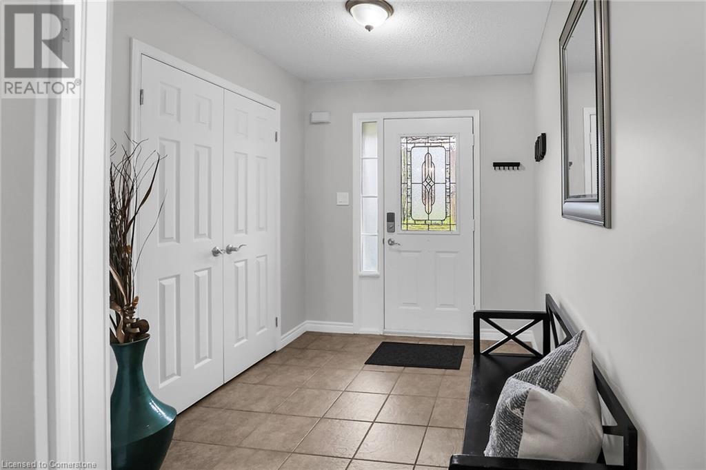 41 Magnolia Crescent, Grimsby, Ontario  L3M 5N1 - Photo 4 - 40726650