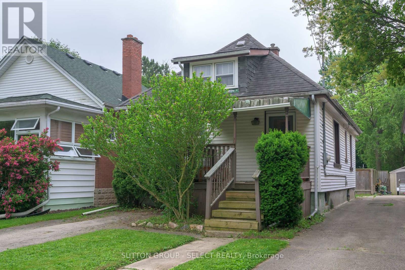 107 LANGARTH STREET E, London South, Ontario