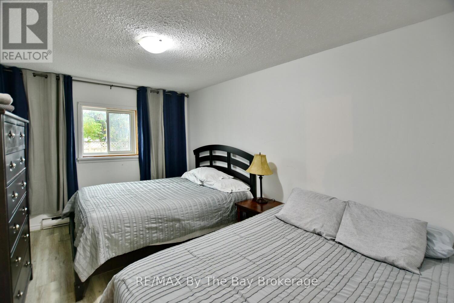 678 River Road W, Wasaga Beach, Ontario  L9Z 2P1 - Photo 17 - S12210252