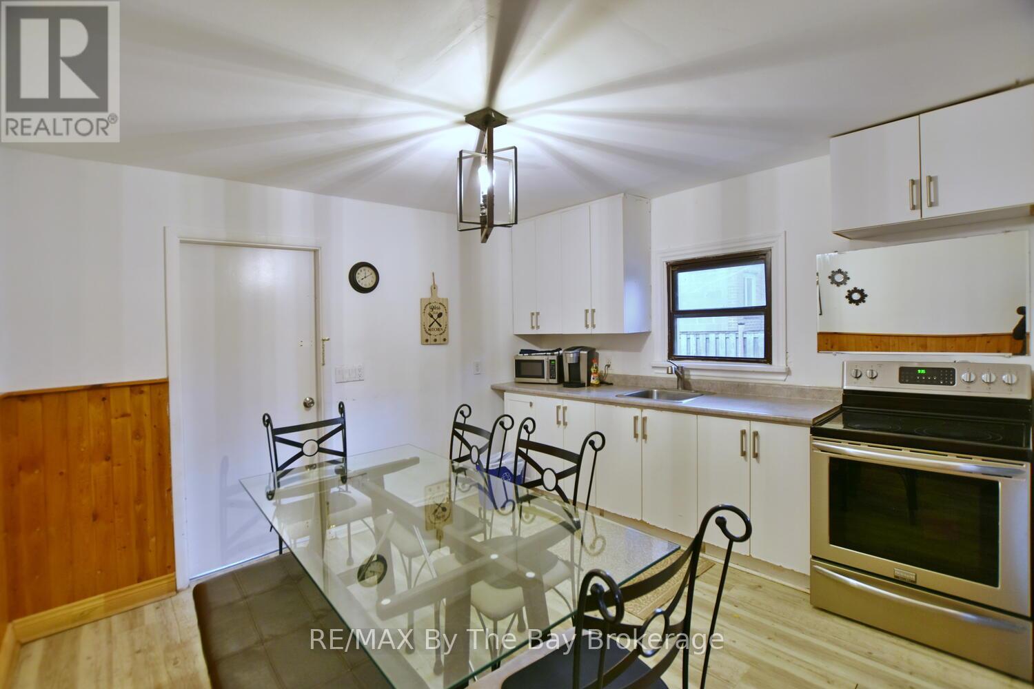 678 River Road W, Wasaga Beach, Ontario  L9Z 2P1 - Photo 19 - S12210252