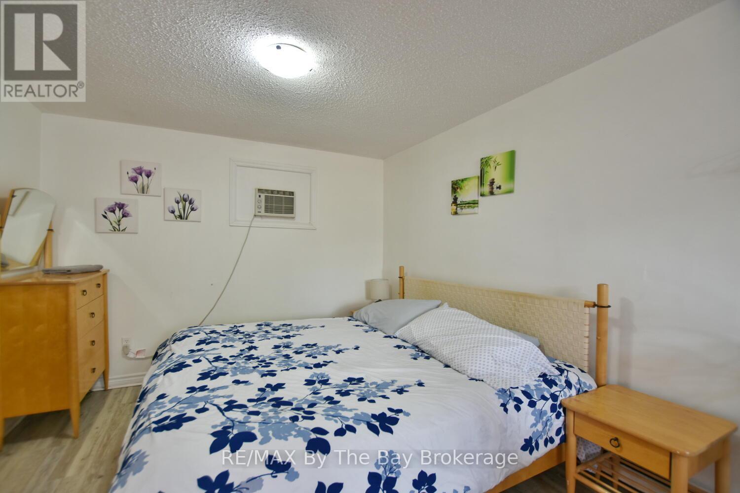 678 River Road W, Wasaga Beach, Ontario  L9Z 2P1 - Photo 32 - S12210252