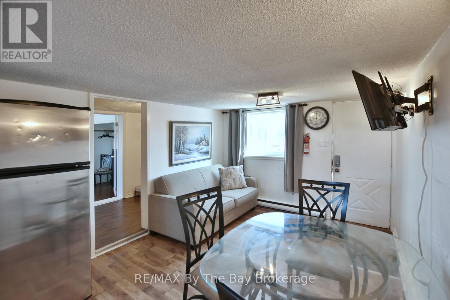 678 River Road W, Wasaga Beach, Ontario  L9Z 2P1 - Photo 43 - S12210252