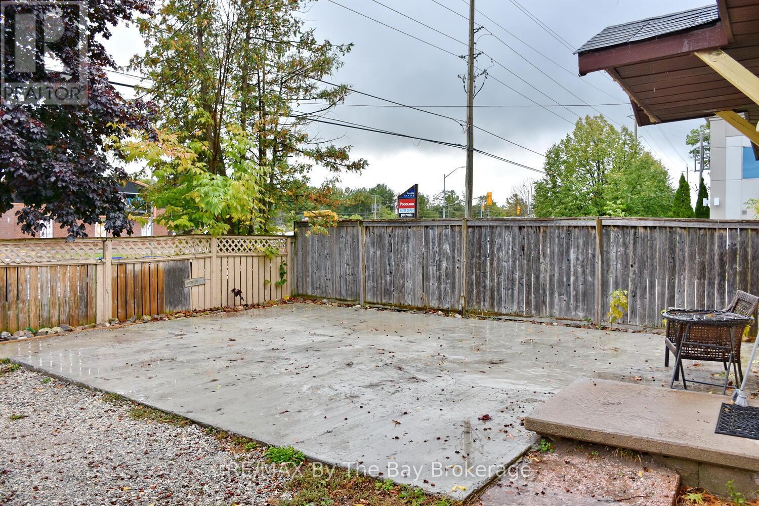 678 River Road W, Wasaga Beach, Ontario  L9Z 2P1 - Photo 7 - S12210252