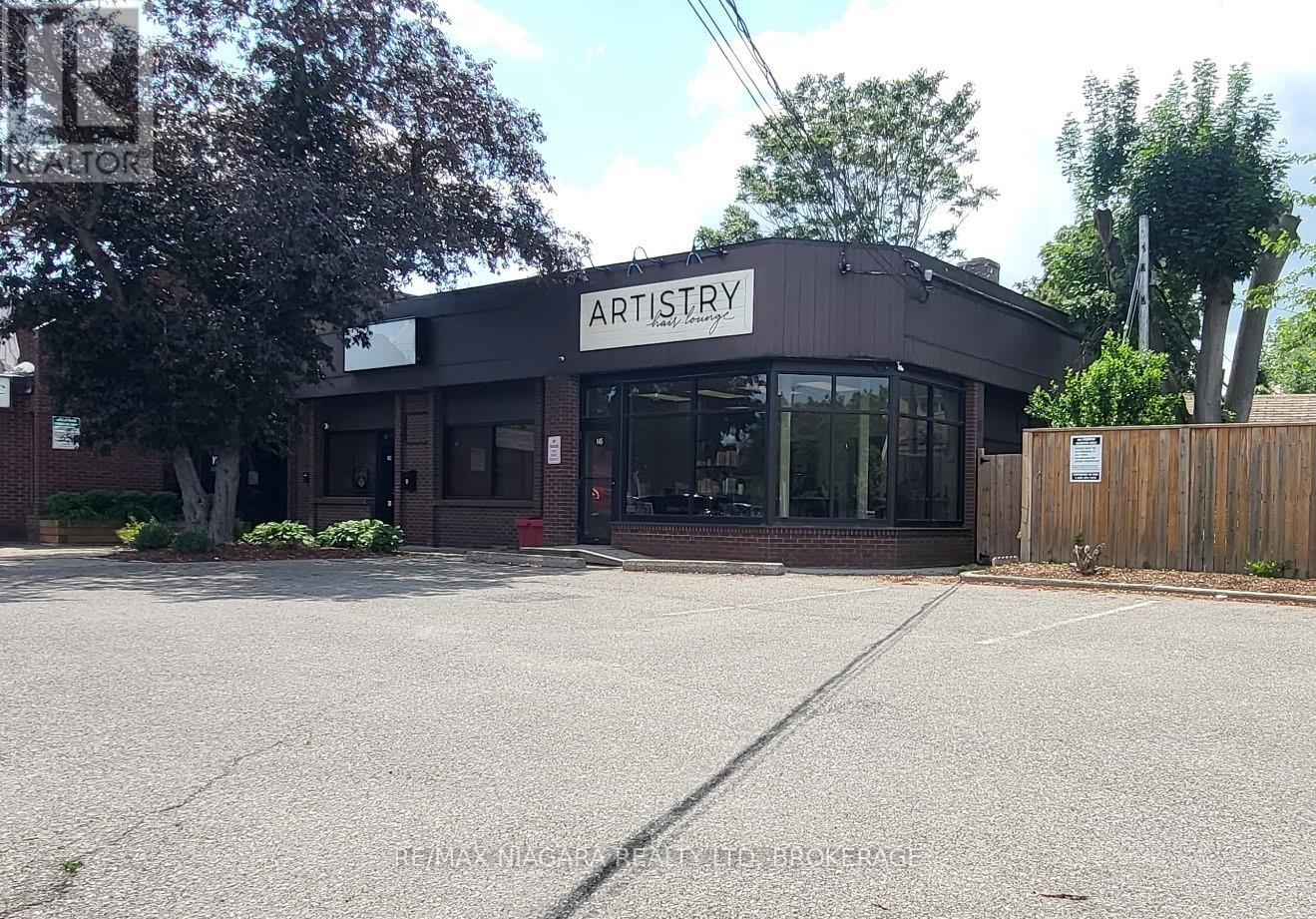 145 Lake Street, St. Catharines, Ontario  L2R 5Y4 - Photo 3 - X12209825