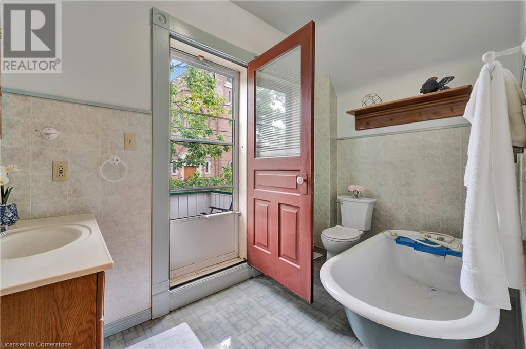 69 Shanley Street, Kitchener, Ontario  N2H 5N7 - Photo 23 - 40738033