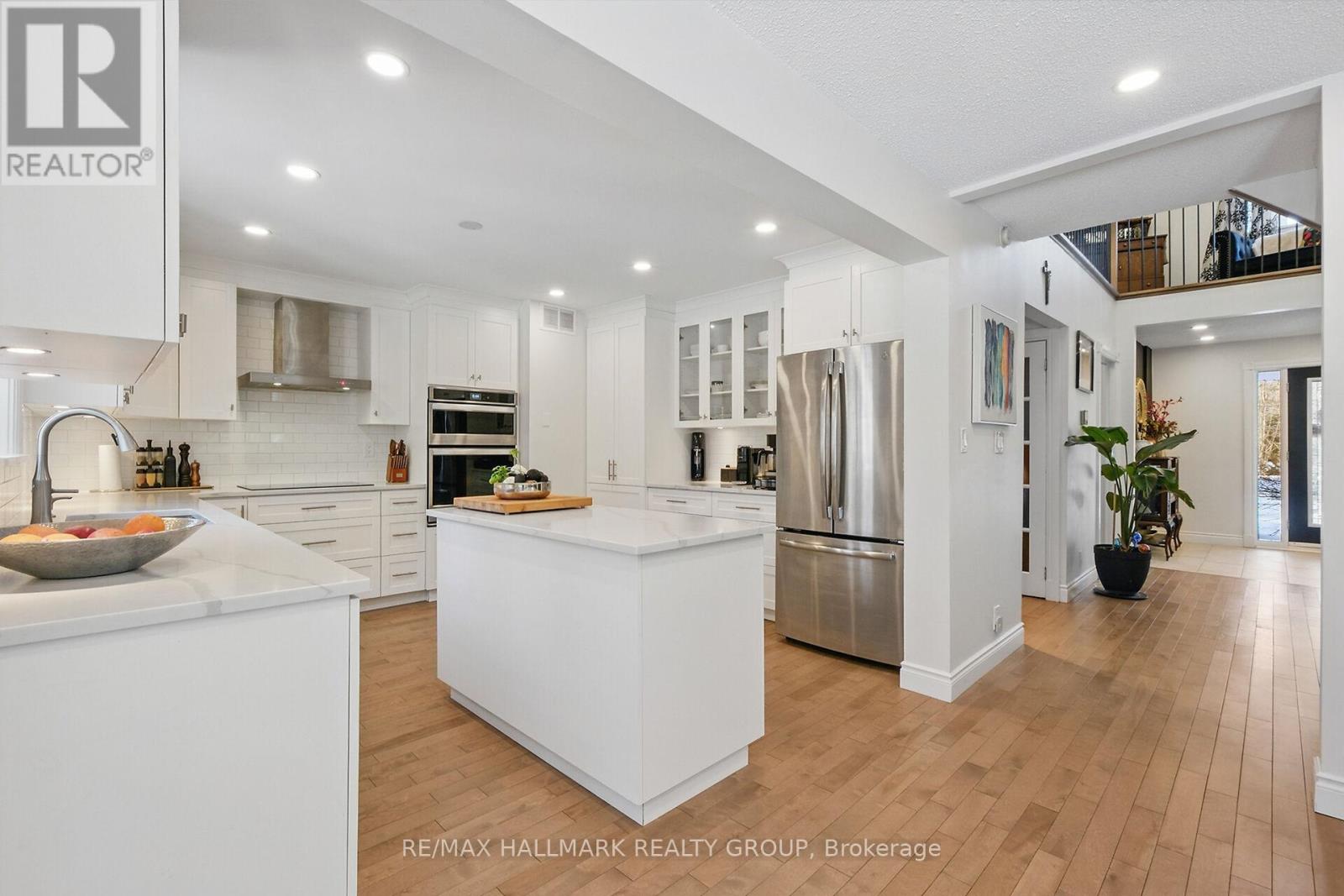1390 Lough Drive, Ottawa, Ontario  K4C 1A9 - Photo 6 - X12118100
