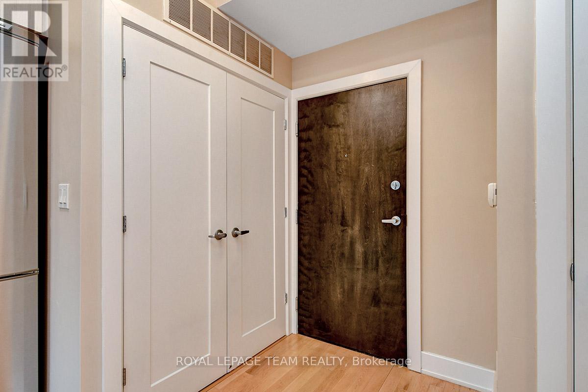 207 - 615 Longfields Drive, Ottawa, Ontario  K2J 6J3 - Photo 12 - X12208372