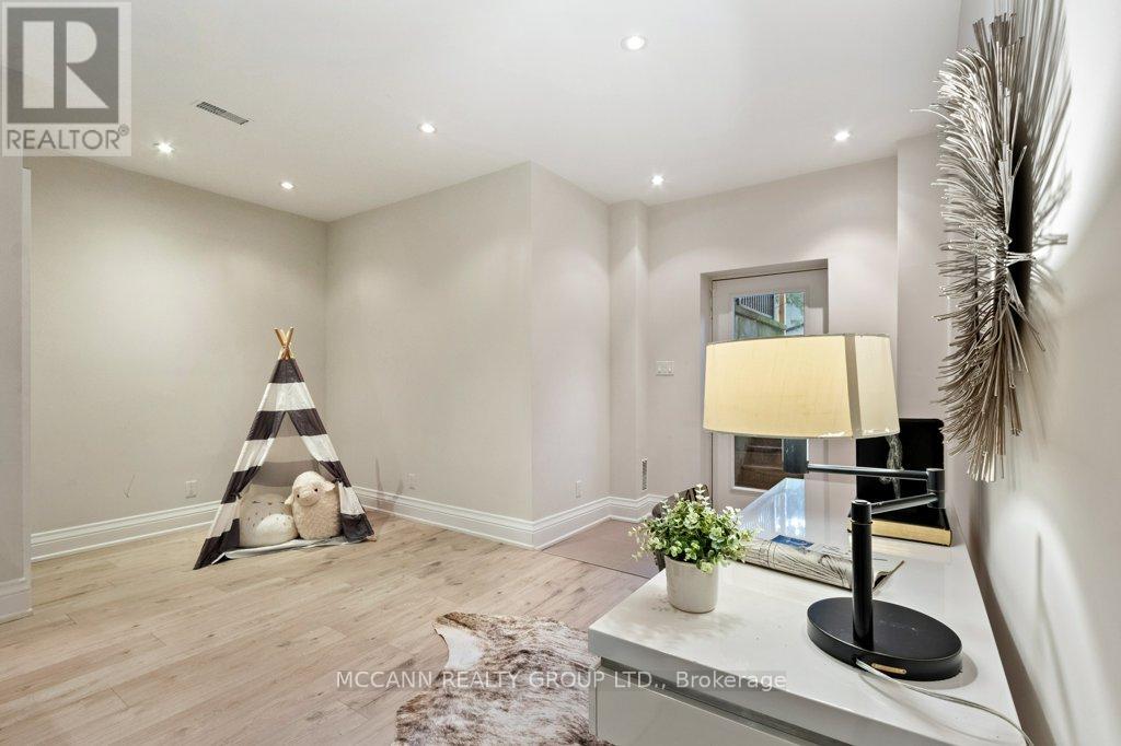 78 Chudleigh Avenue, Toronto (Lawrence Park South), Ontario  M4R 1T3 - Photo 38 - C12209991