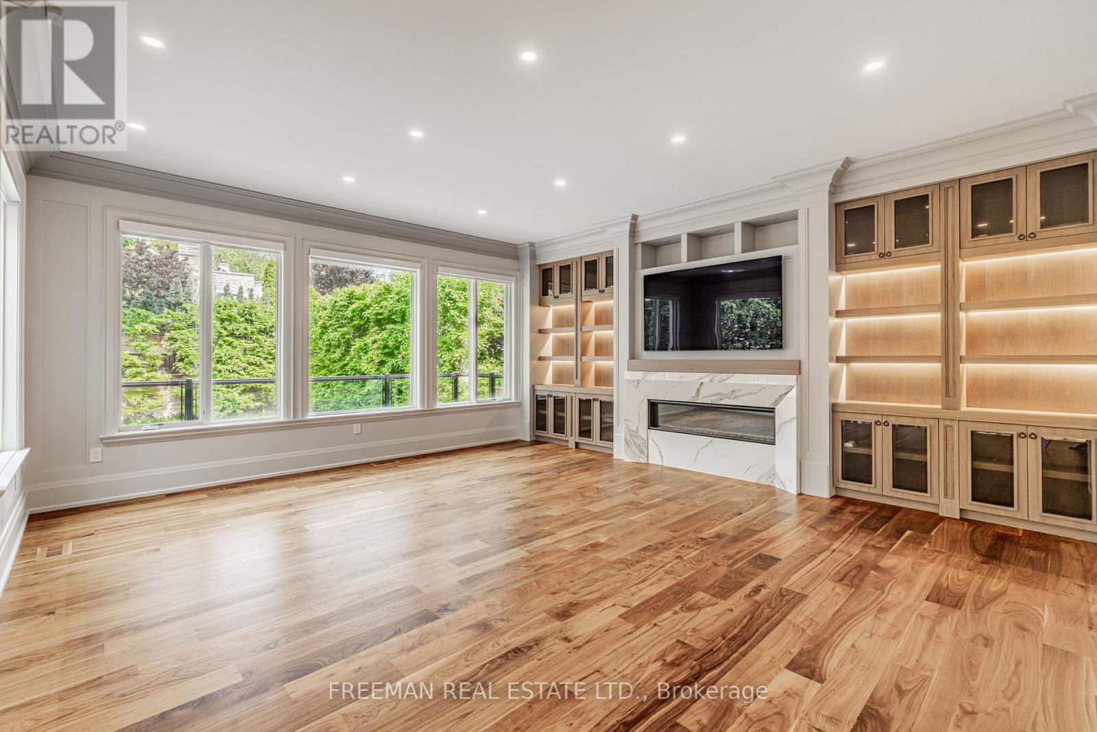 49 Dunvegan Road, Toronto (Casa Loma), Ontario  M4V 2P5 - Photo 21 - C12210073