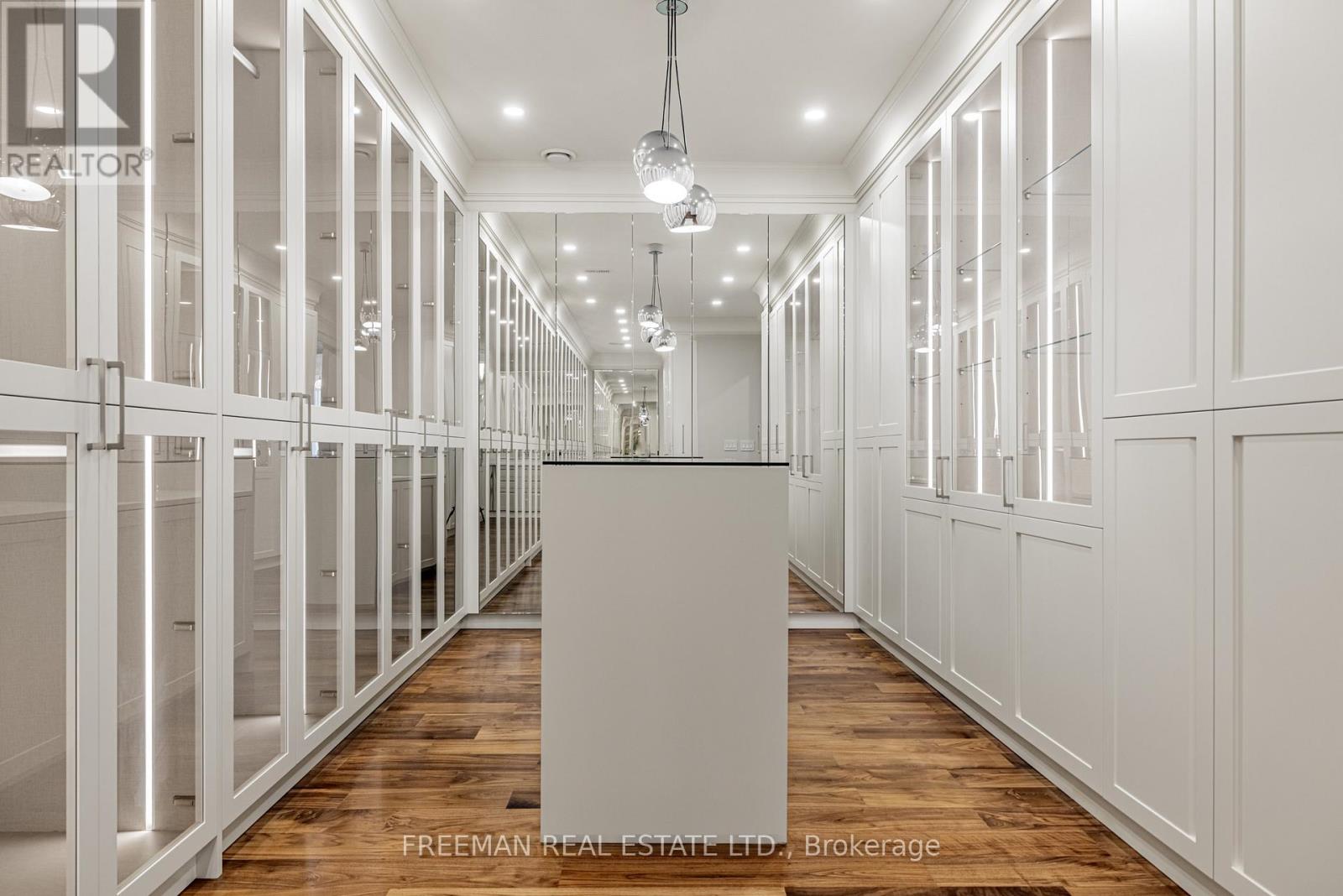 49 Dunvegan Road, Toronto (Casa Loma), Ontario  M4V 2P5 - Photo 32 - C12210073
