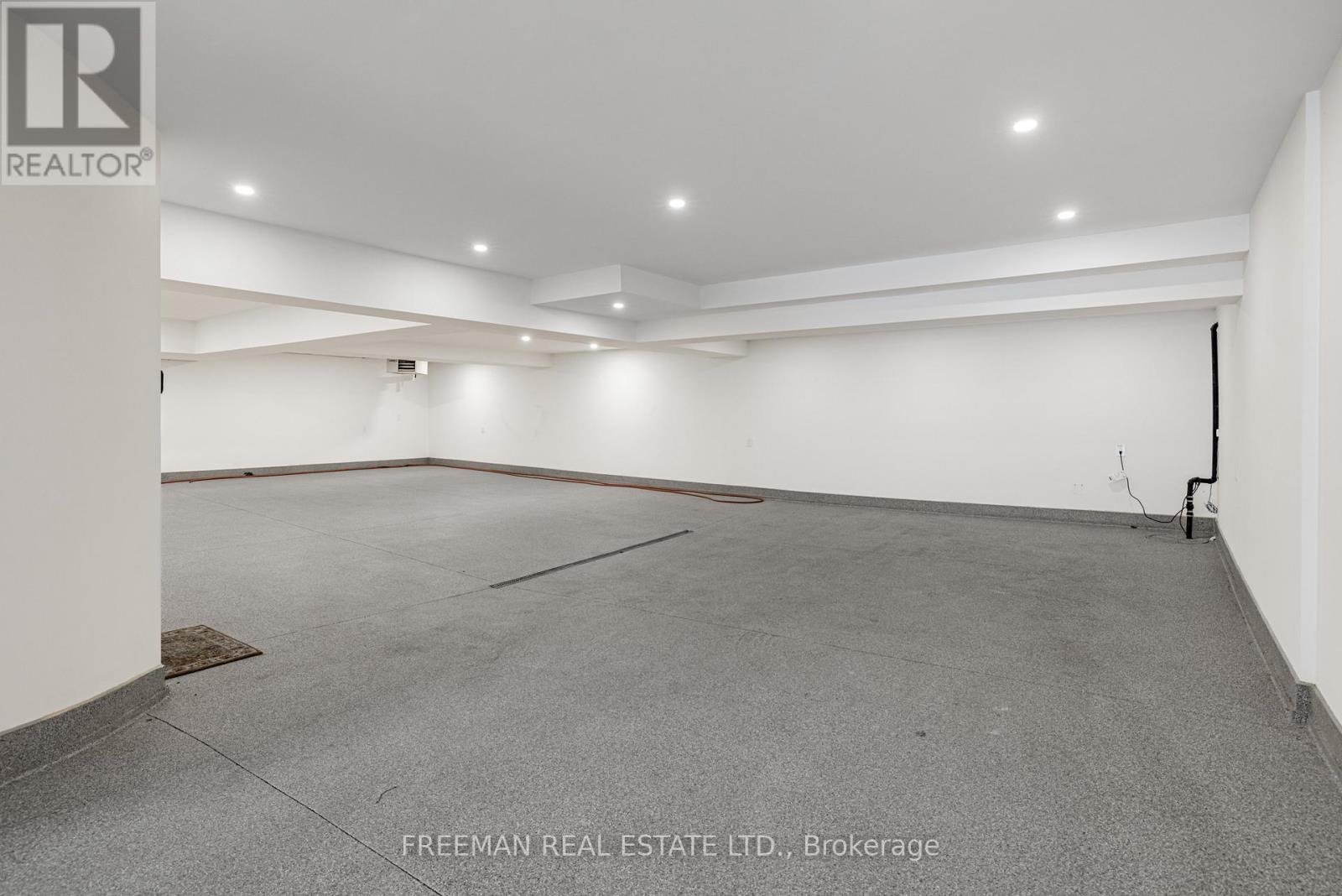 49 Dunvegan Road, Toronto (Casa Loma), Ontario  M4V 2P5 - Photo 40 - C12210073