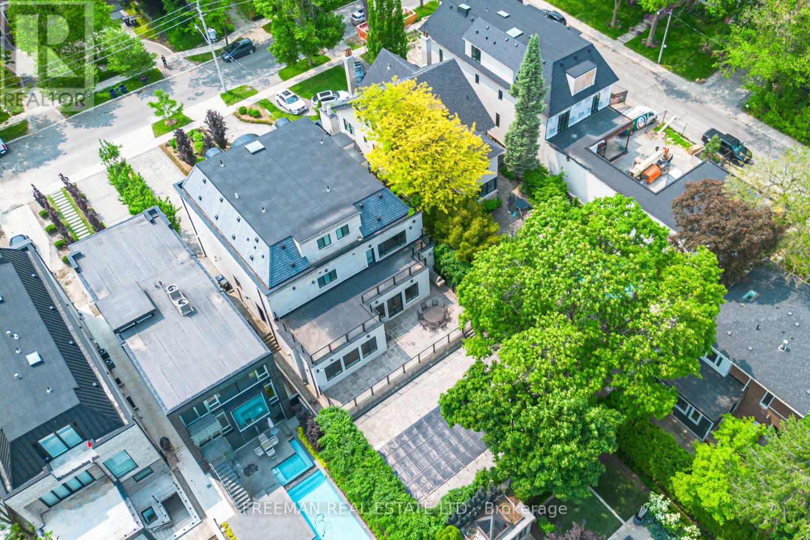 49 Dunvegan Road, Toronto (Casa Loma), Ontario  M4V 2P5 - Photo 48 - C12210073
