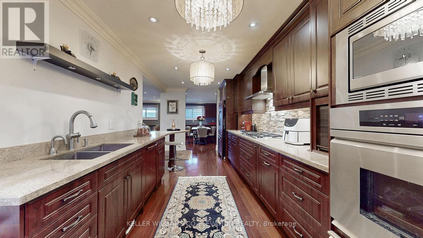 239 Pineway Blvd Boulevard, Toronto (Bayview Woods-Steeles), Ontario  M2H 1B5 - Photo 10 - C12210140