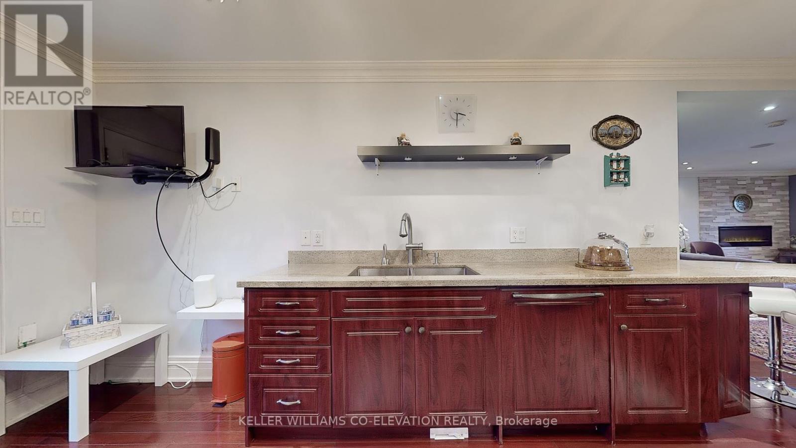 239 Pineway Blvd Boulevard, Toronto (Bayview Woods-Steeles), Ontario  M2H 1B5 - Photo 12 - C12210140