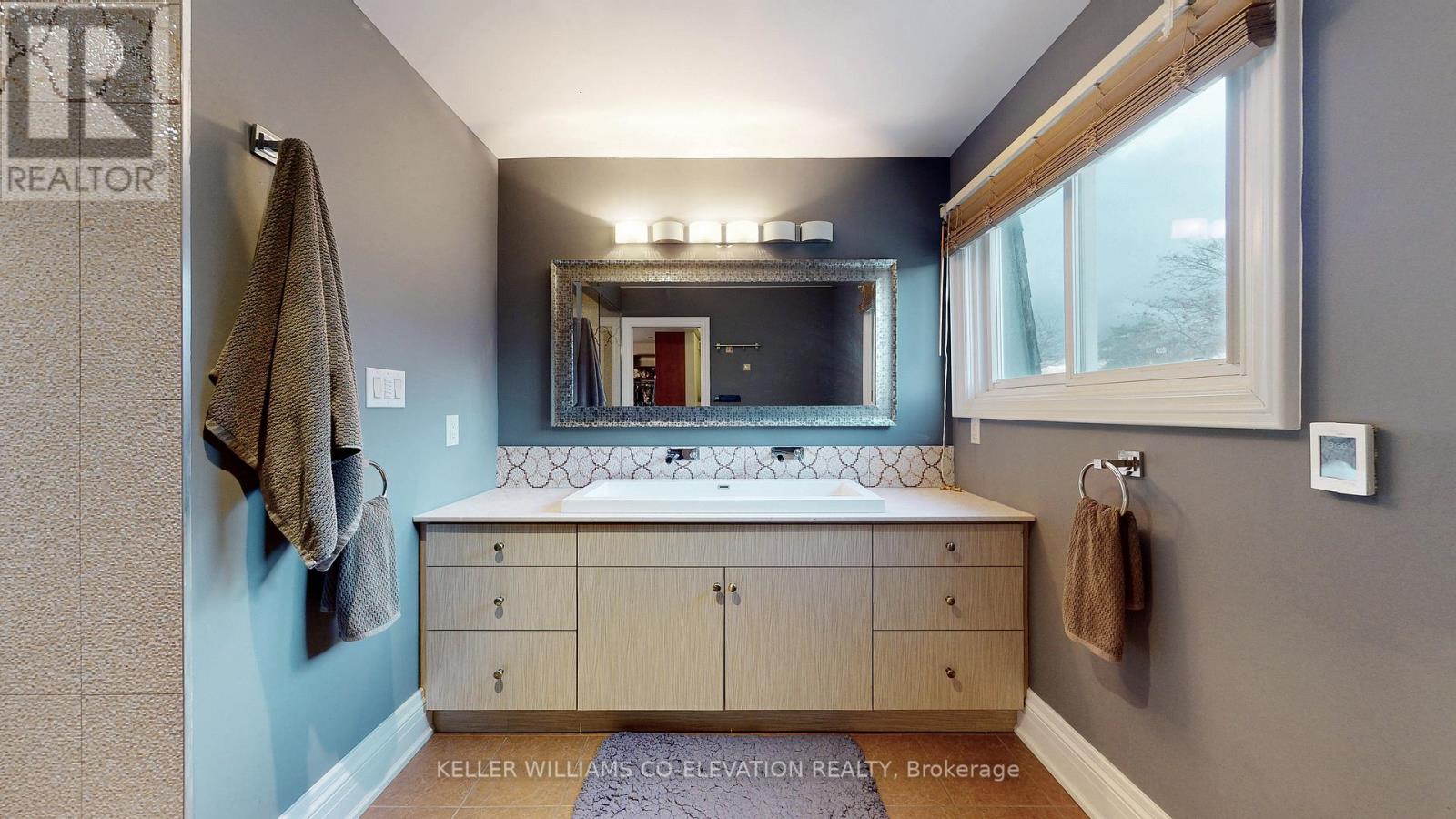 239 Pineway Blvd Boulevard, Toronto (Bayview Woods-Steeles), Ontario  M2H 1B5 - Photo 27 - C12210140