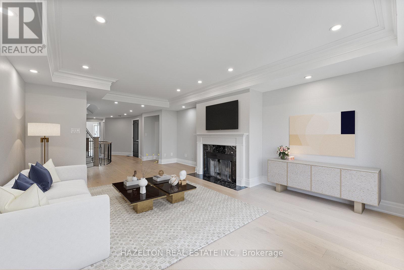 258 Spadina Road, Toronto (Casa Loma), Ontario  M5R 2V1 - Photo 24 - C12210154