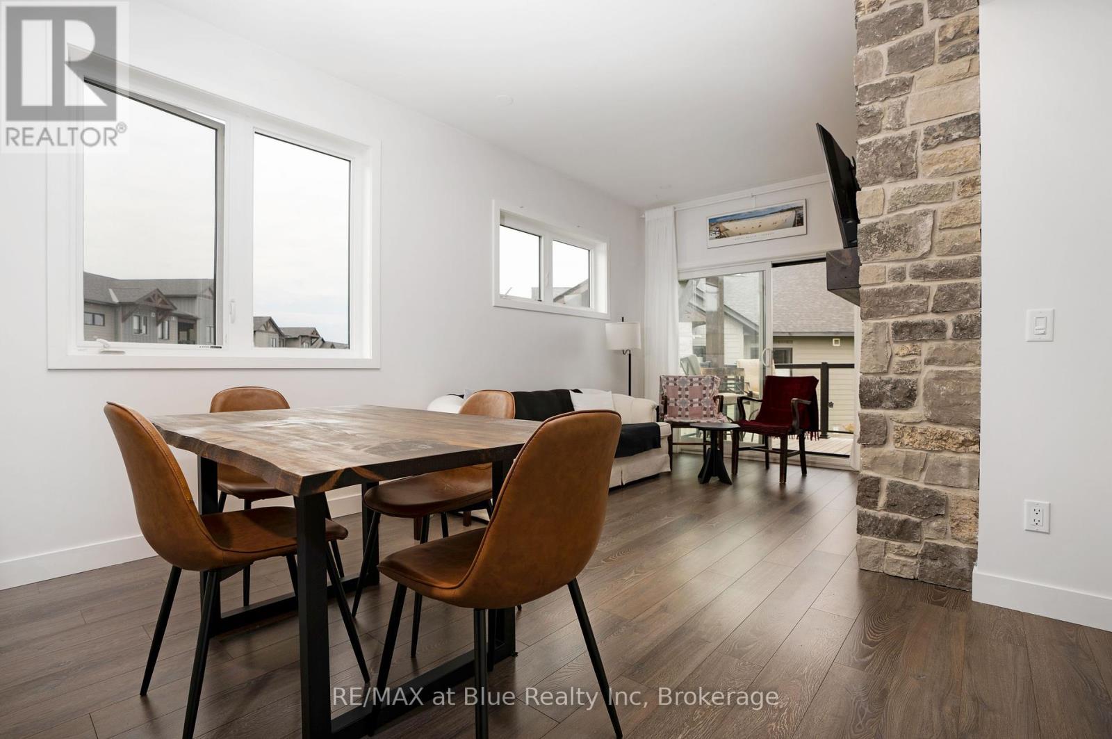 206 - 21 Beckwith Lane, Blue Mountains, Ontario  L9Y 3B6 - Photo 16 - X12210251